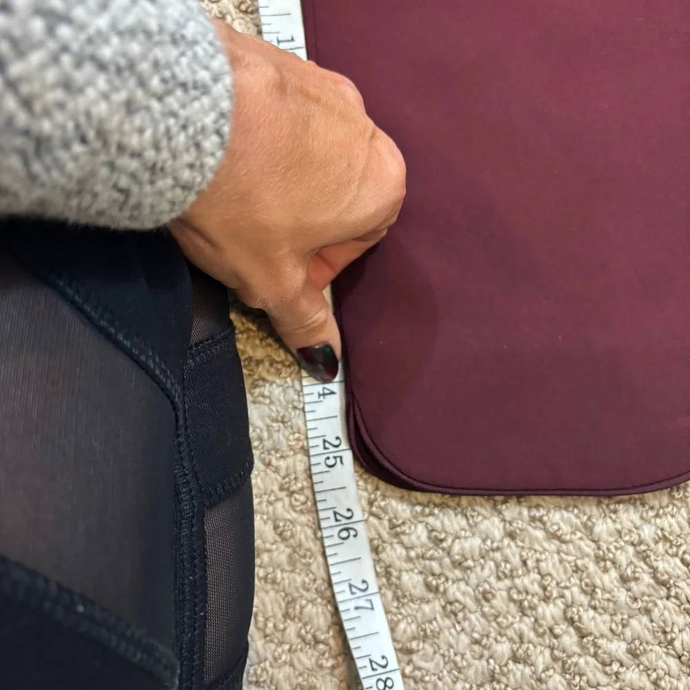 Ladies Club Monaco Brand Burgundy‎ Rounded Hem Trouser Pants Size 2 Cropped